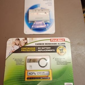 Two co2 alarms new in package $89 value